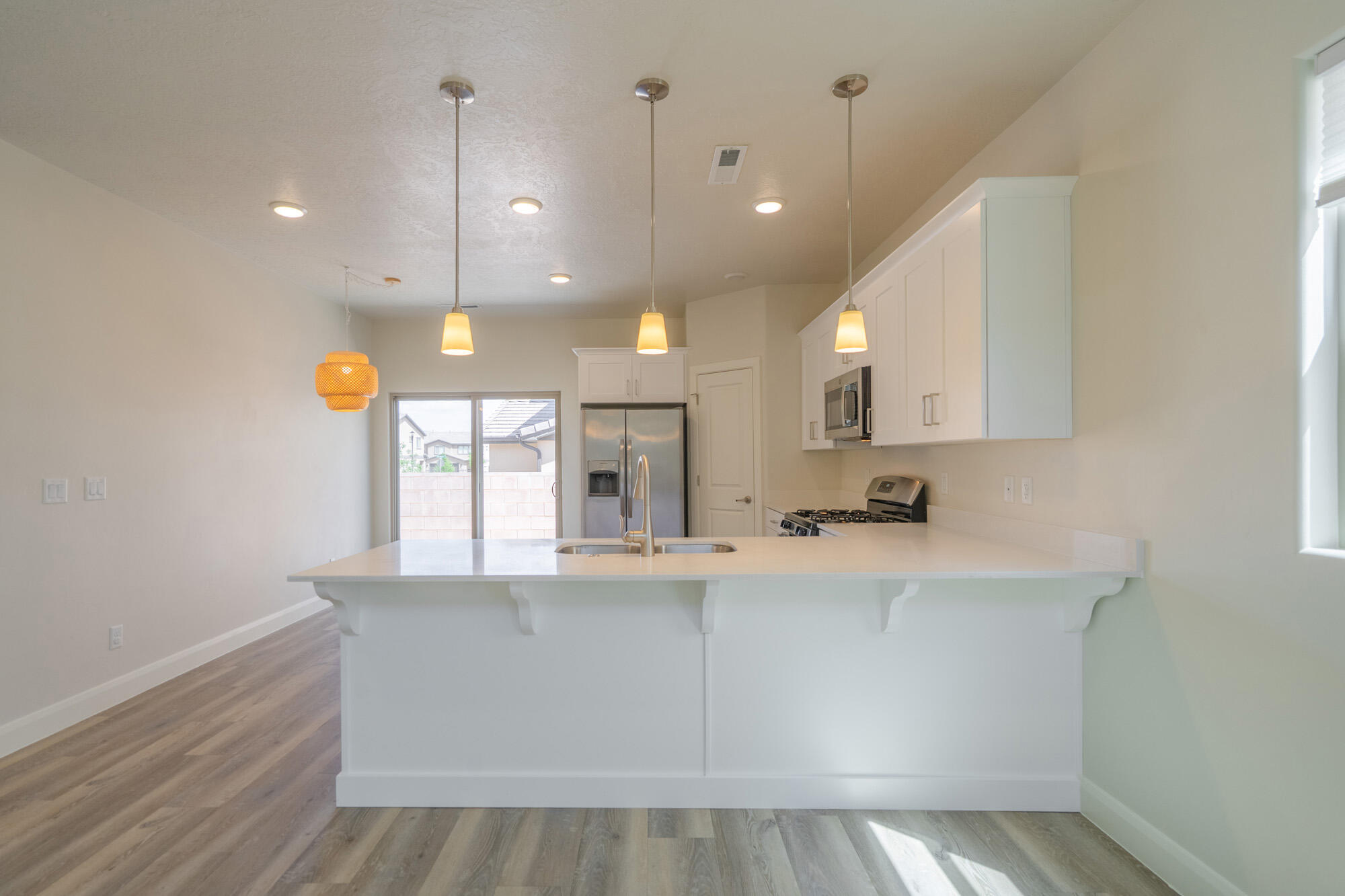 HURRICANE HEIGHTS - Residential