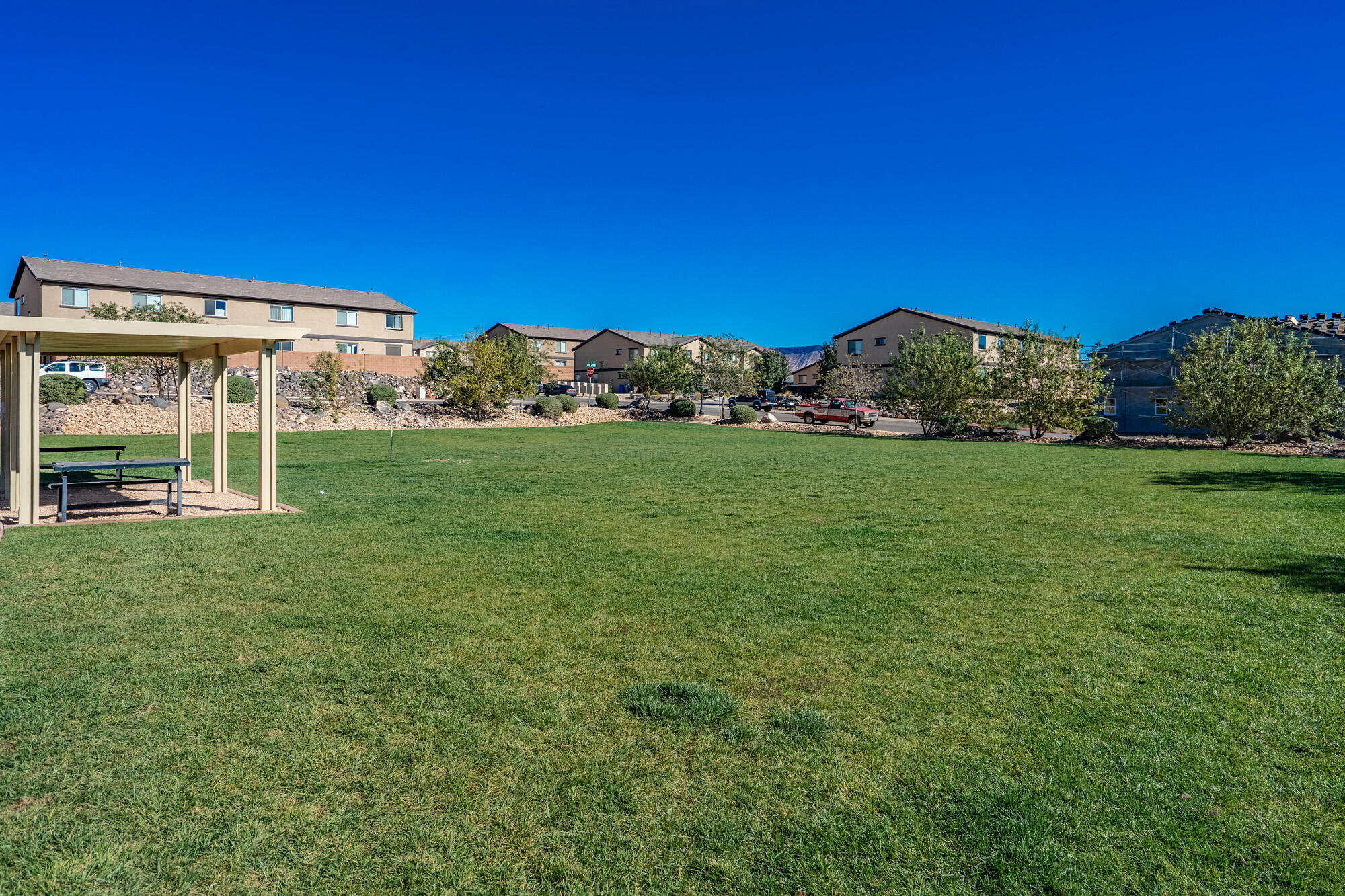 HURRICANE HEIGHTS - Residential