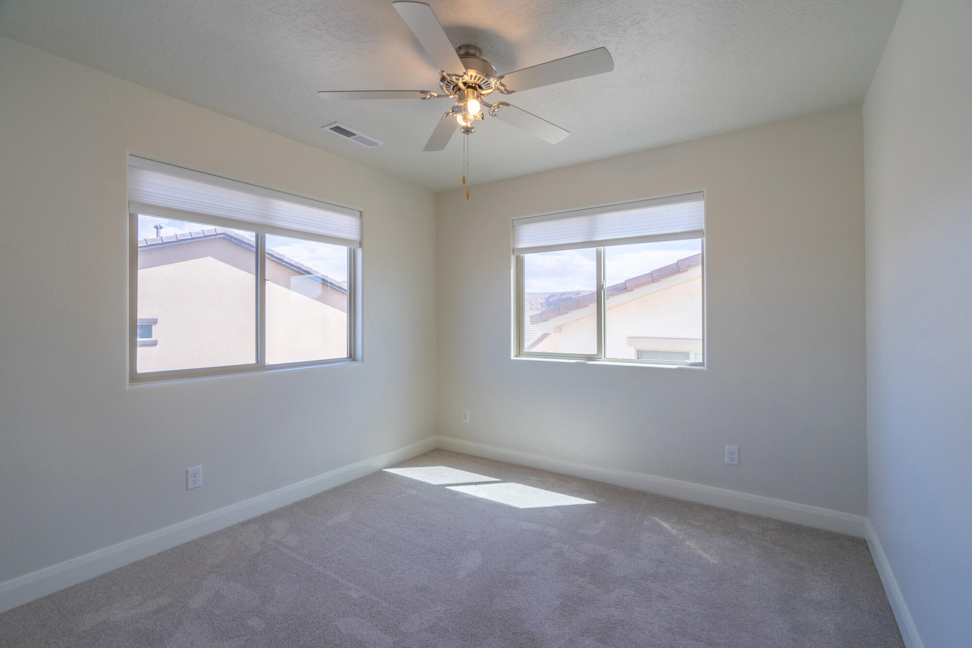 HURRICANE HEIGHTS - Residential