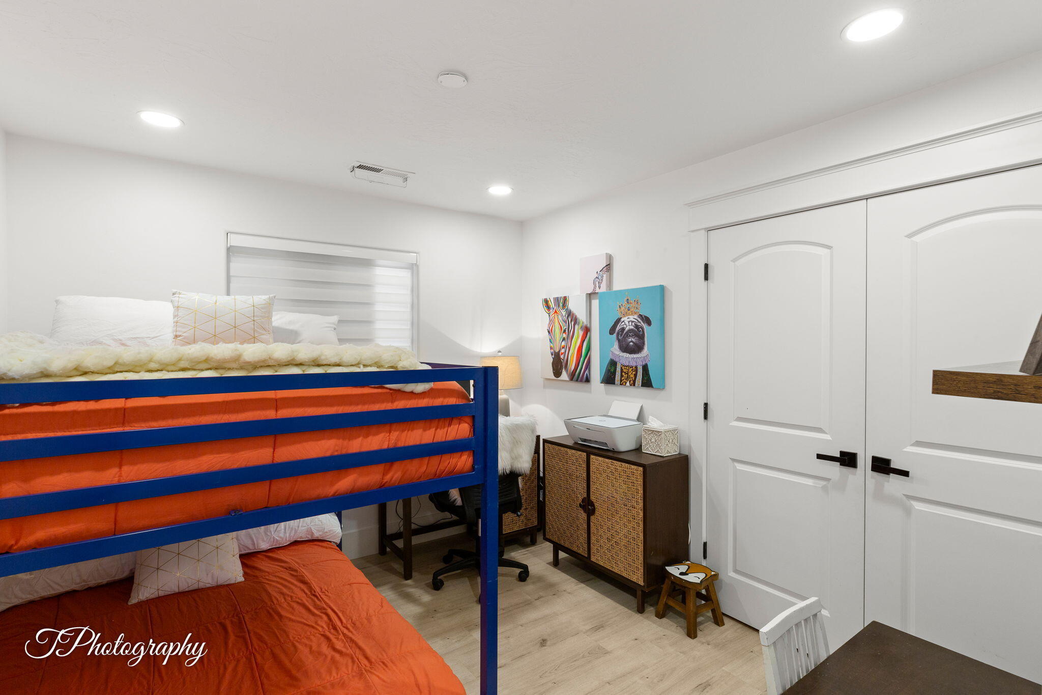 RIDGEPOINTE - Residential