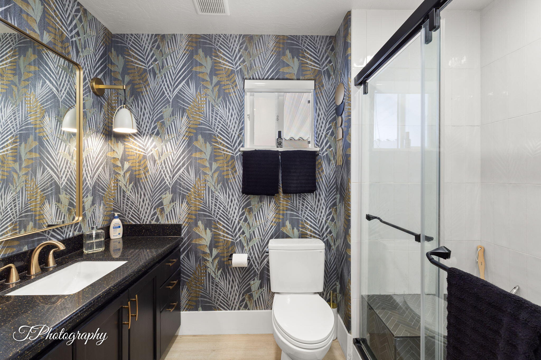 RIDGEPOINTE - Residential