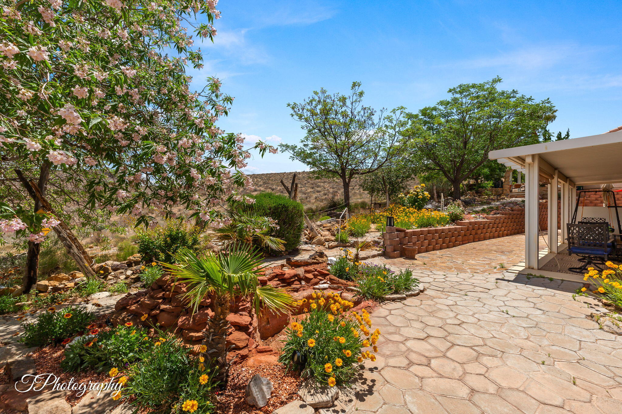 RIDGEPOINTE - Residential