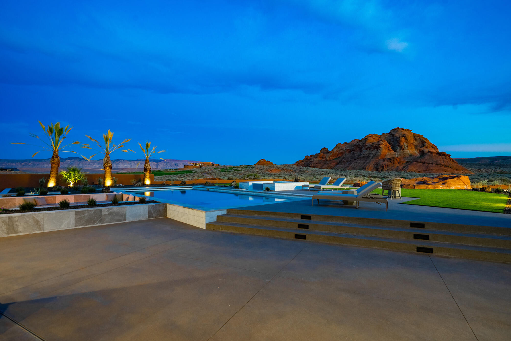 ESTATES AT SAND HOLLOW - Residential