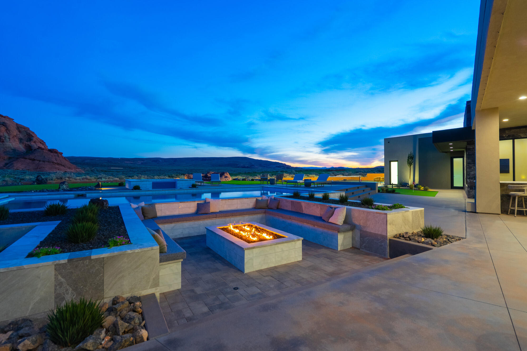 ESTATES AT SAND HOLLOW - Residential