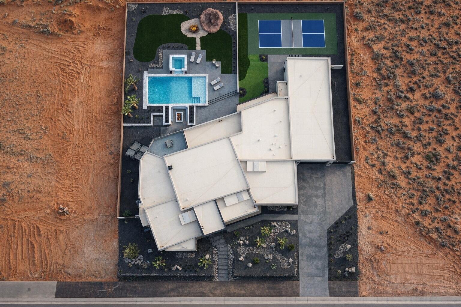 ESTATES AT SAND HOLLOW - Residential