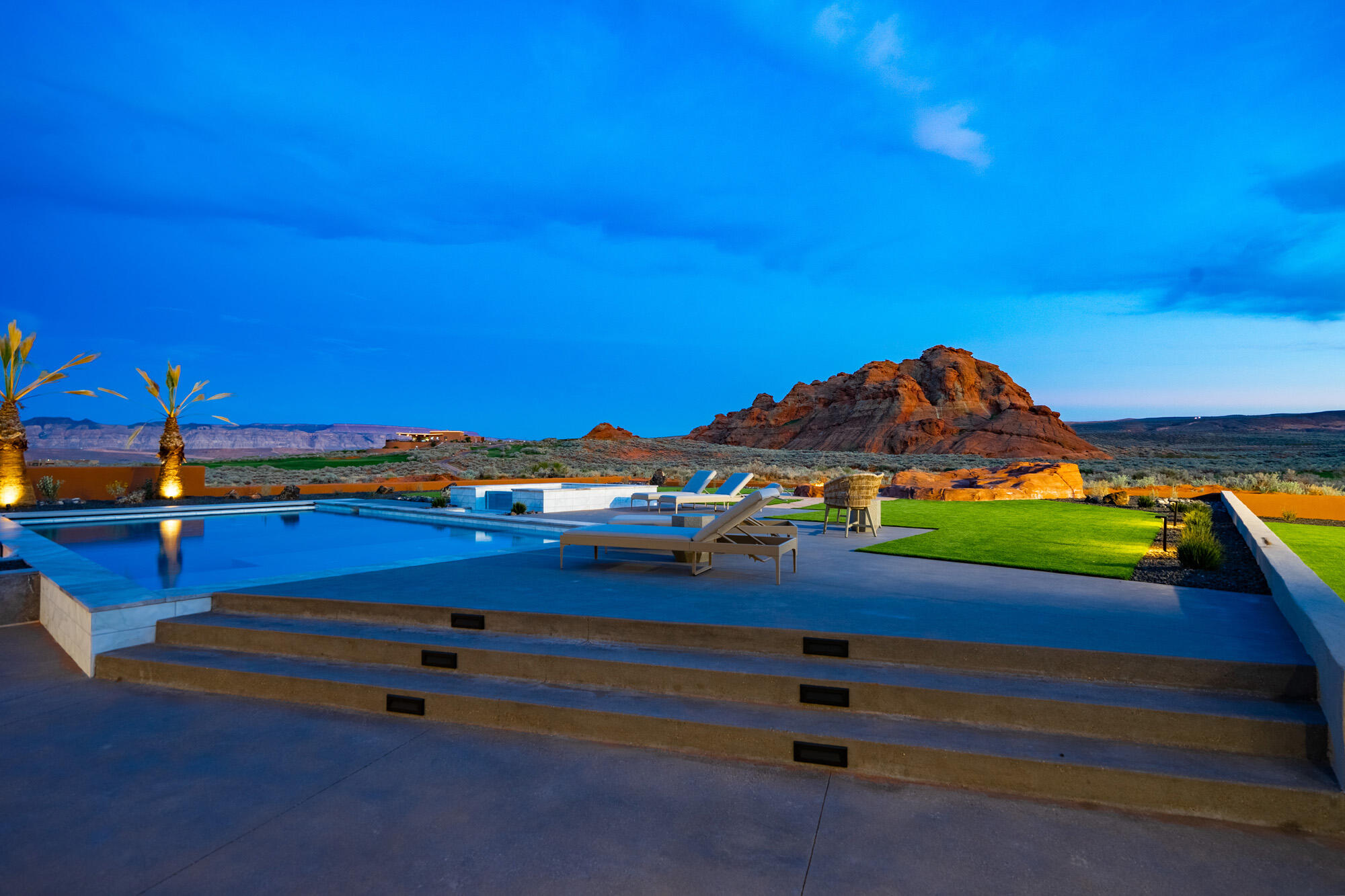 ESTATES AT SAND HOLLOW - Residential