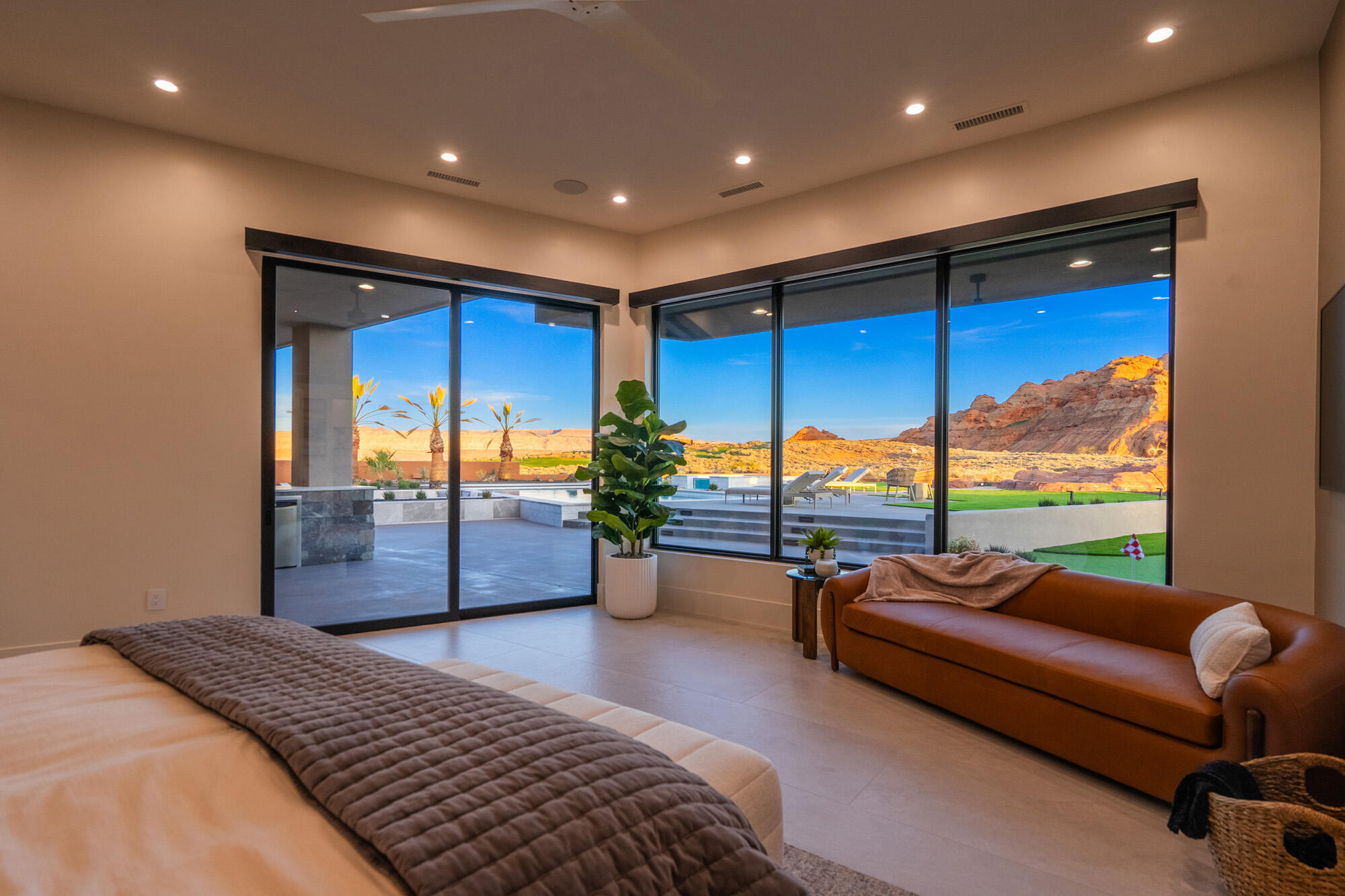 ESTATES AT SAND HOLLOW - Residential