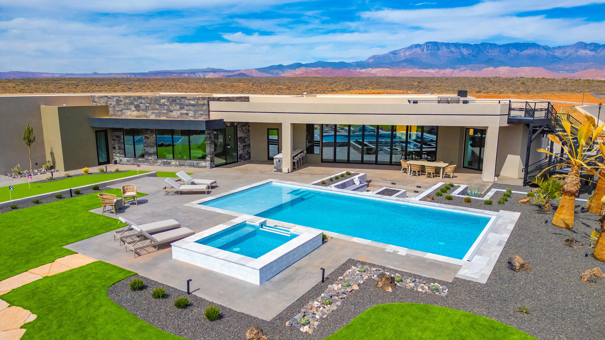 ESTATES AT SAND HOLLOW - Residential