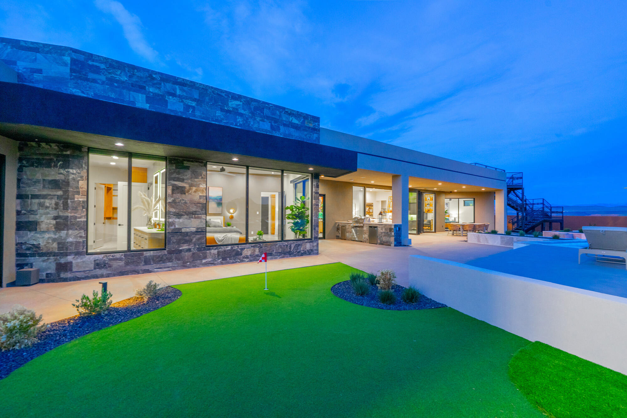 ESTATES AT SAND HOLLOW - Residential