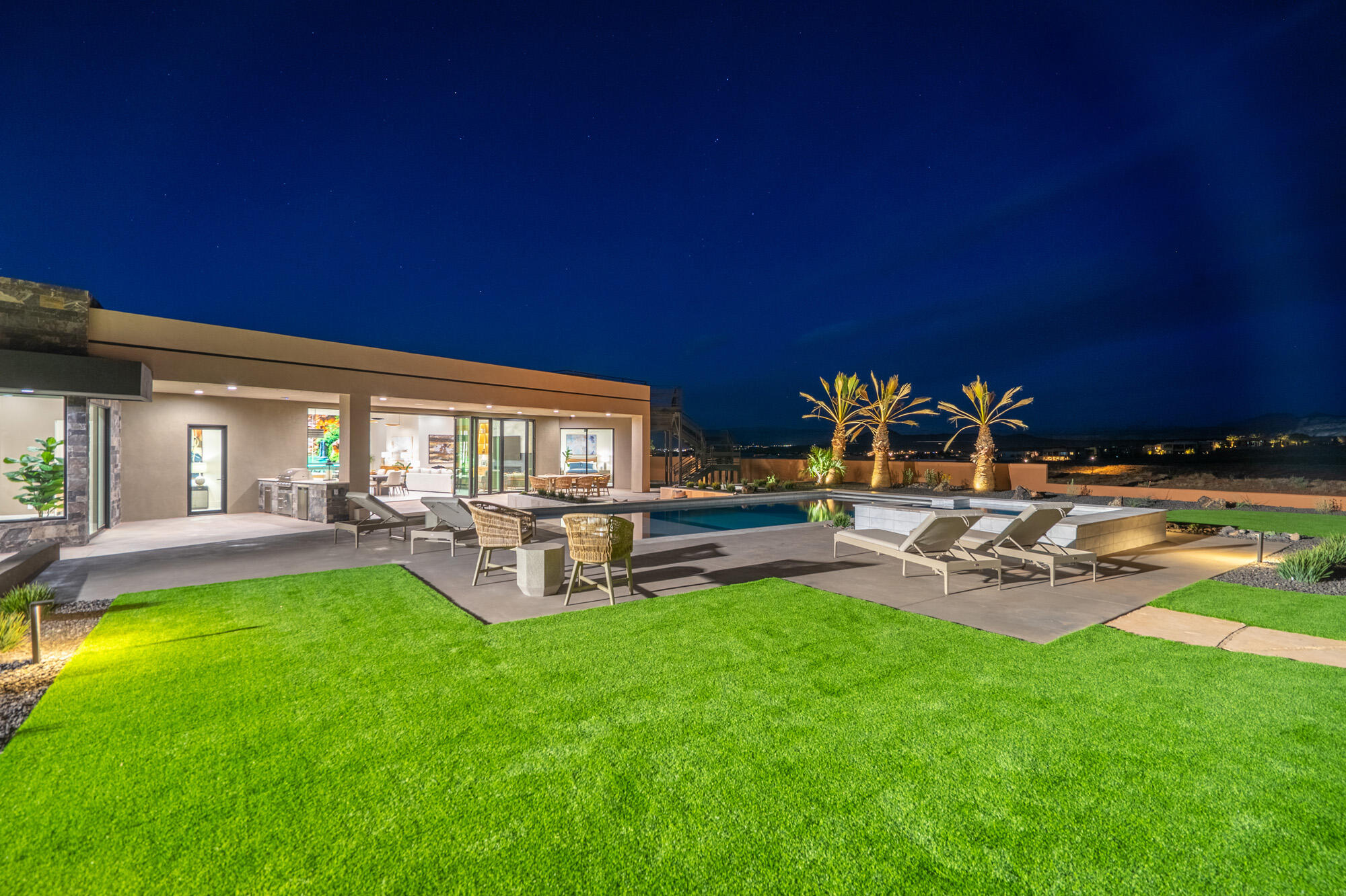 ESTATES AT SAND HOLLOW - Residential