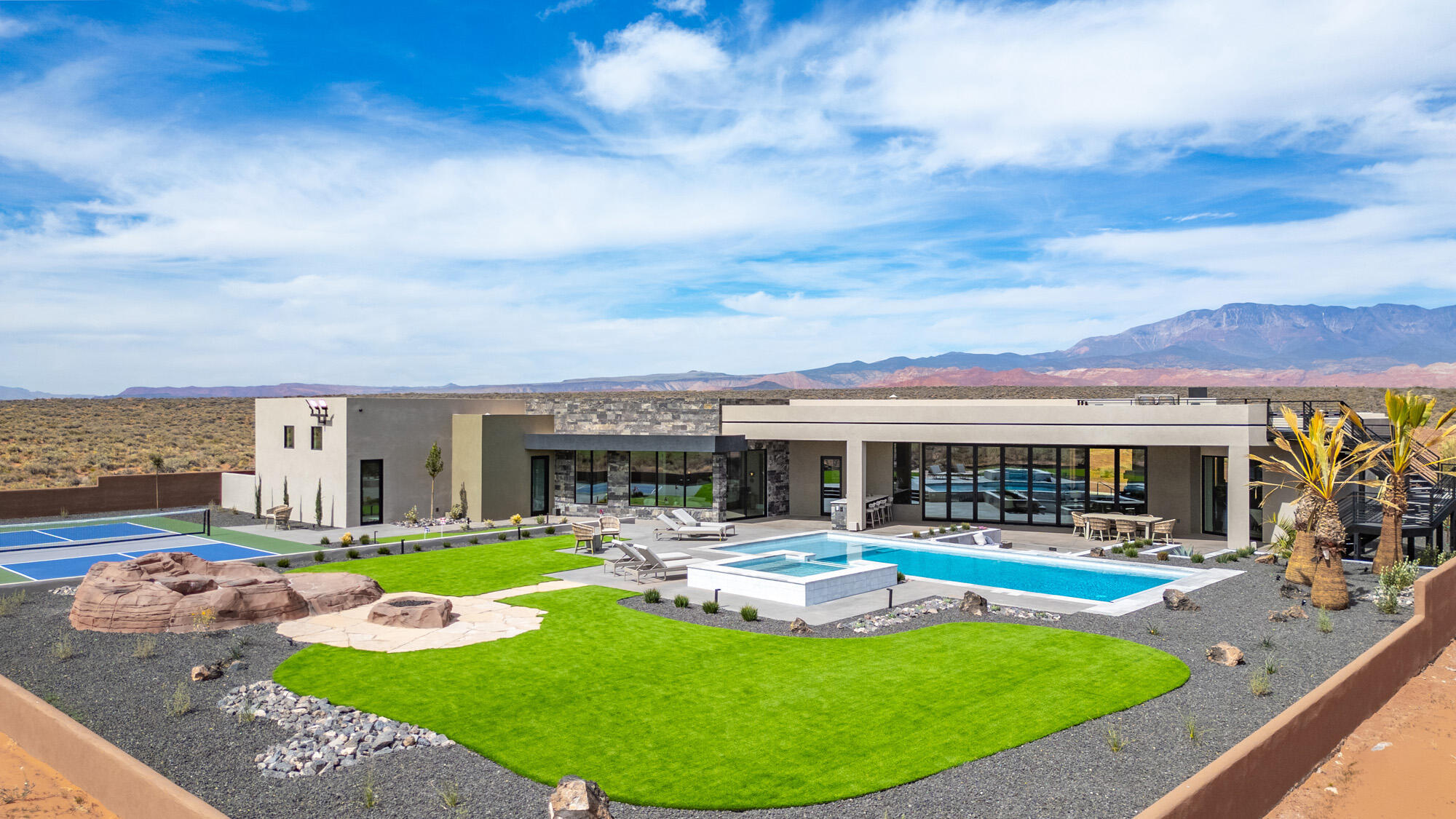ESTATES AT SAND HOLLOW - Residential