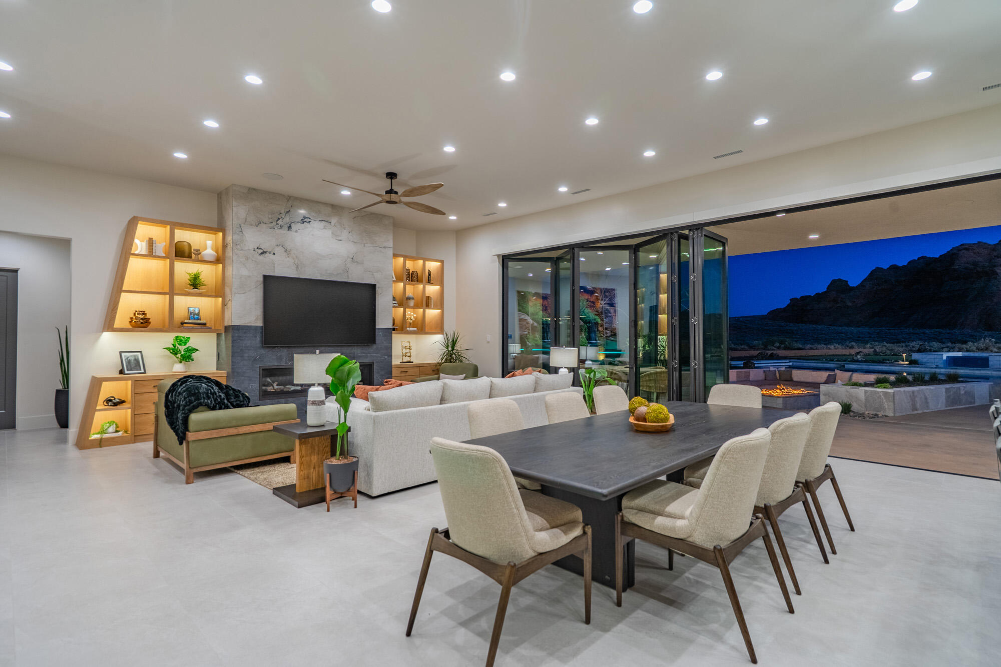 ESTATES AT SAND HOLLOW - Residential