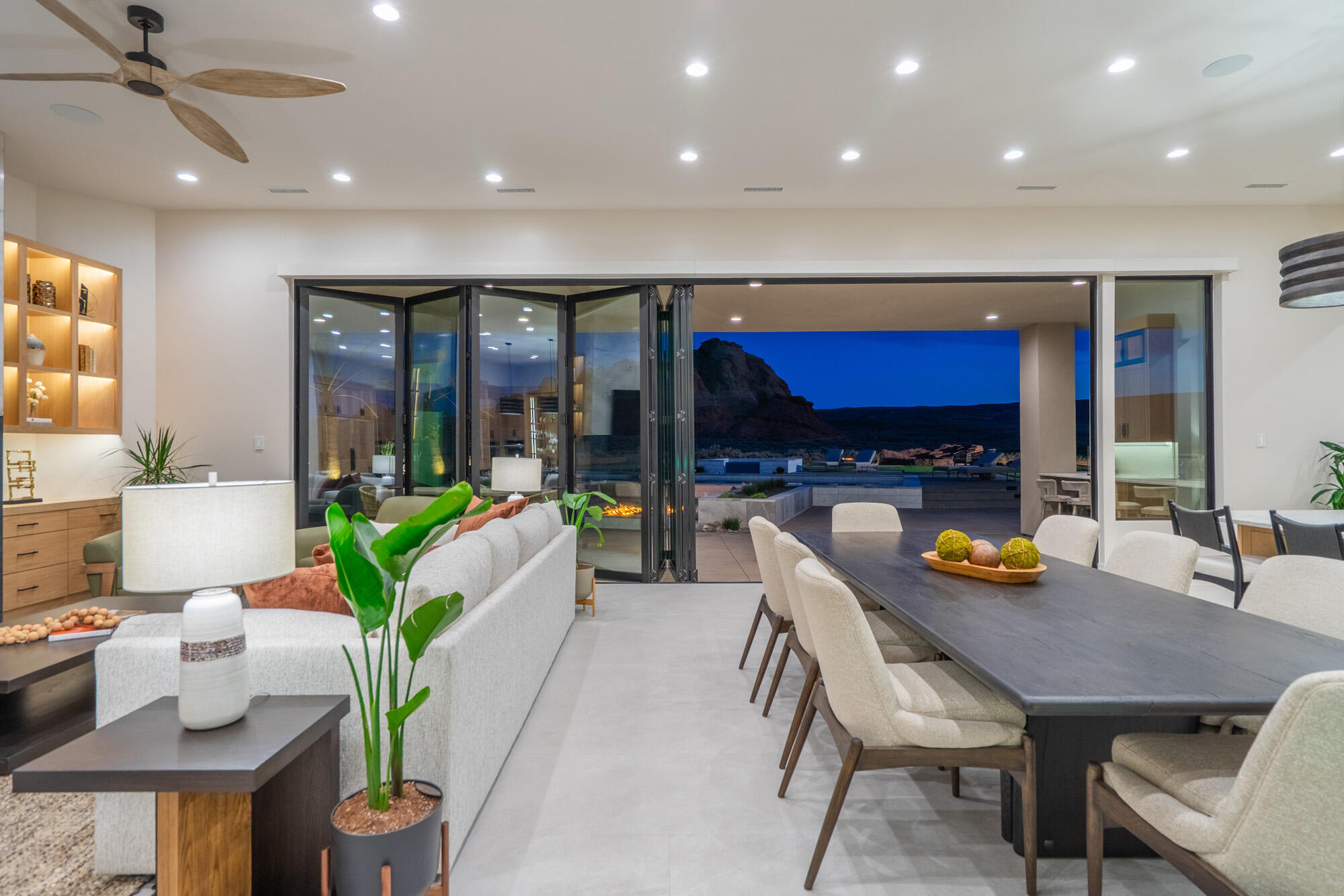 ESTATES AT SAND HOLLOW - Residential
