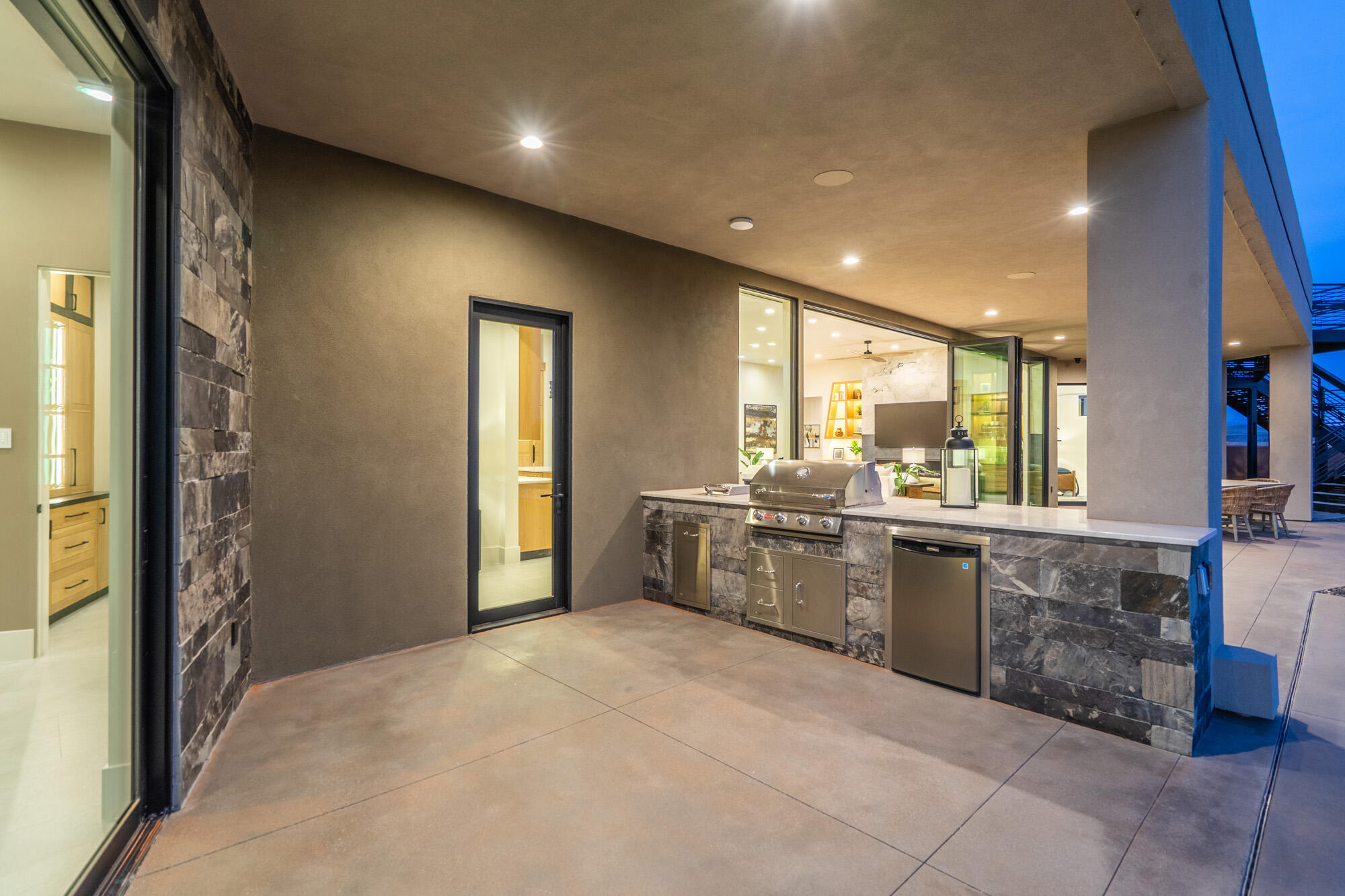 ESTATES AT SAND HOLLOW - Residential