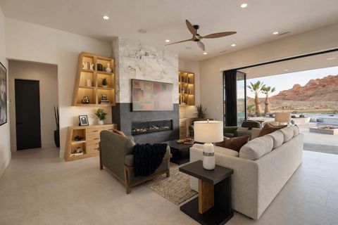 5657 W Scattered Stars Way Hurricane UT 84737