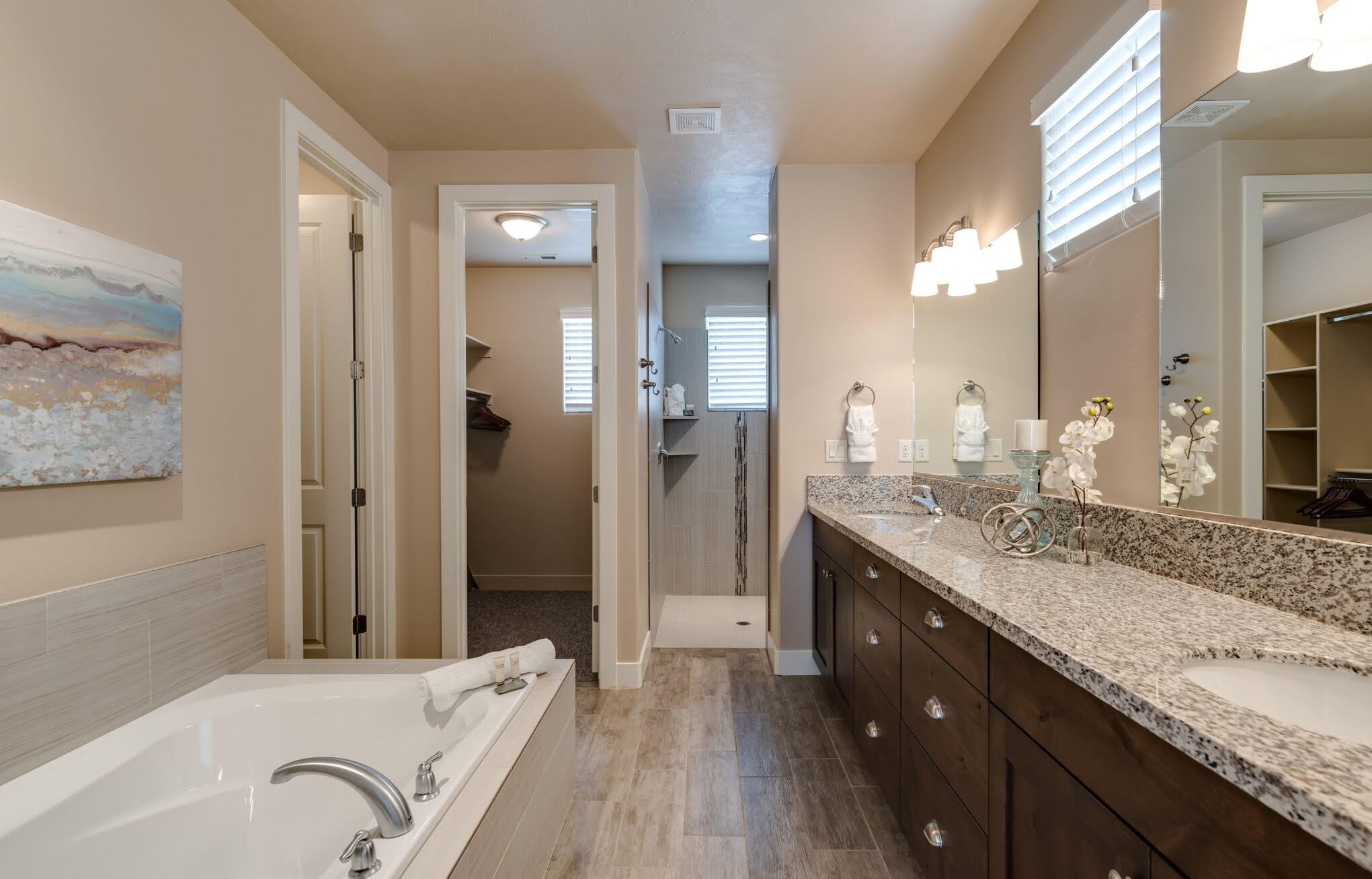 PARADISE VILLAGE AT ZION - Residential