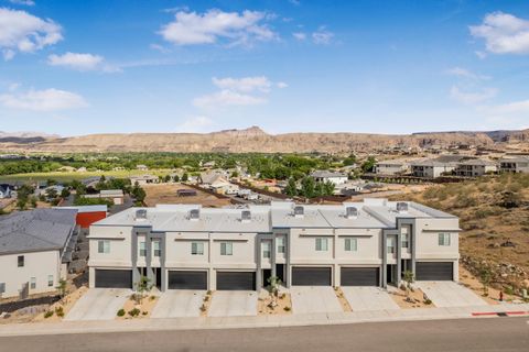 Photo of 319 S 1930 W, Hurricane, UT 84737 (MLS # 26-271887)
