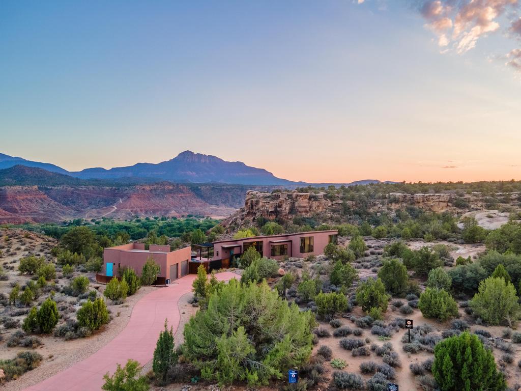 ANASAZI PLATEAU - Residential
