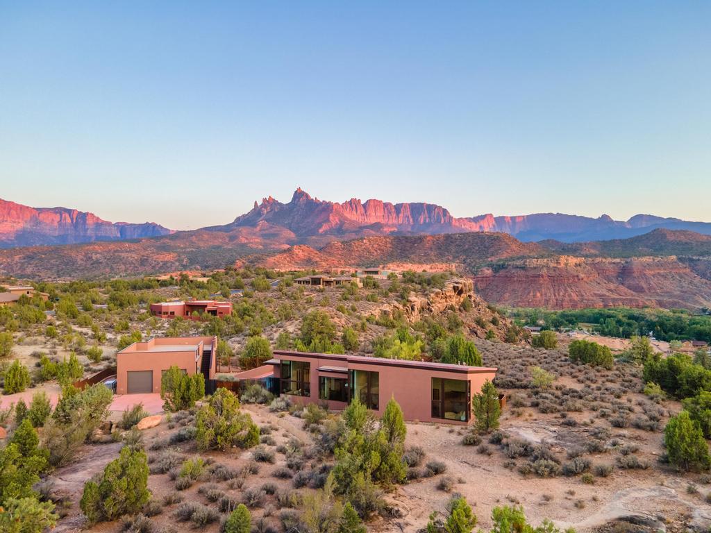 ANASAZI PLATEAU - Residential
