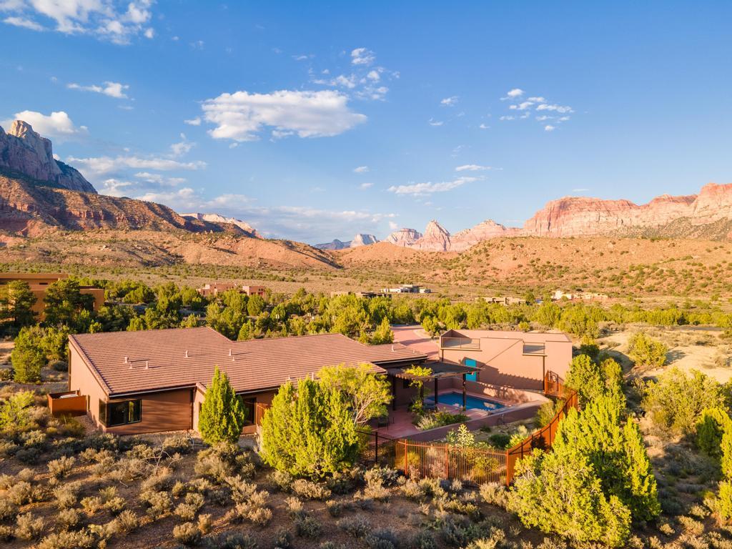 ANASAZI PLATEAU - Residential