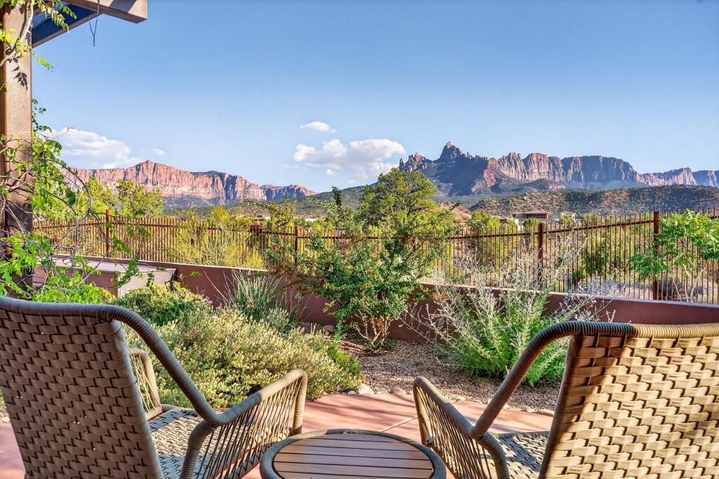 ANASAZI PLATEAU - Residential