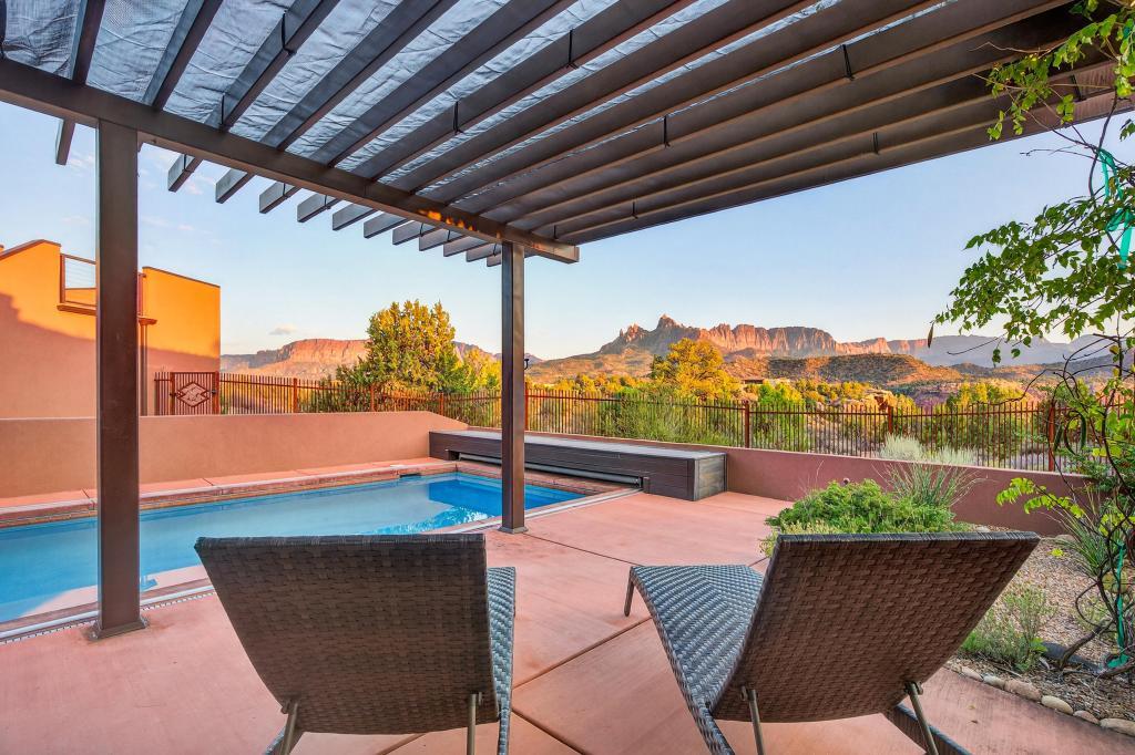 ANASAZI PLATEAU - Residential