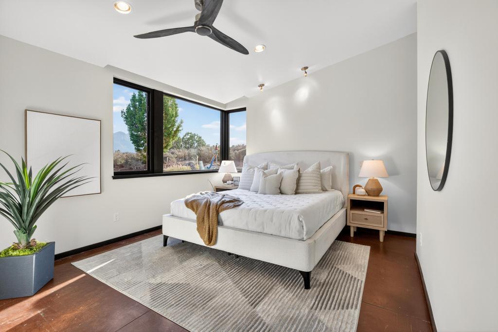 ANASAZI PLATEAU - Residential