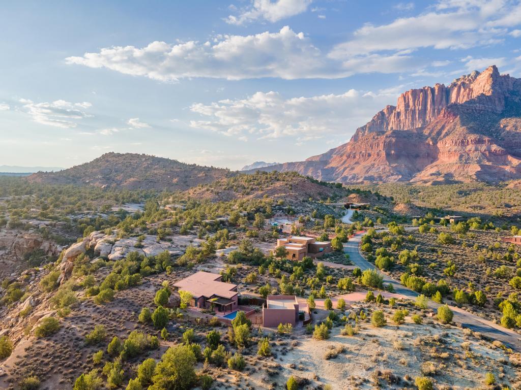 ANASAZI PLATEAU - Residential