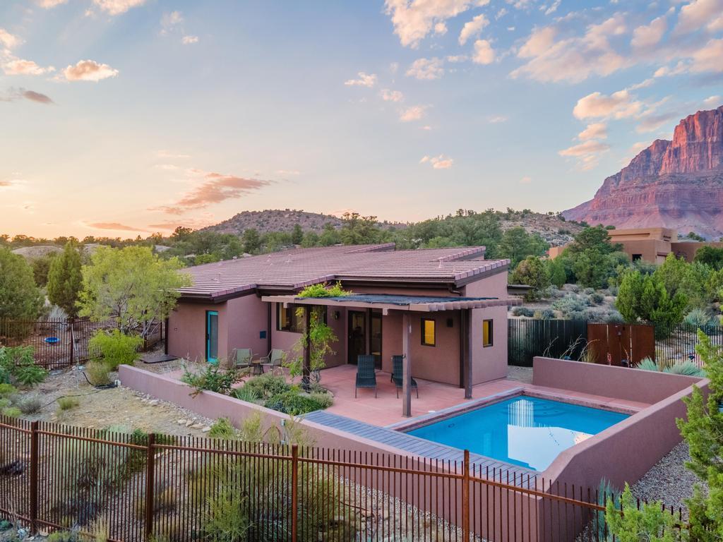 ANASAZI PLATEAU - Residential