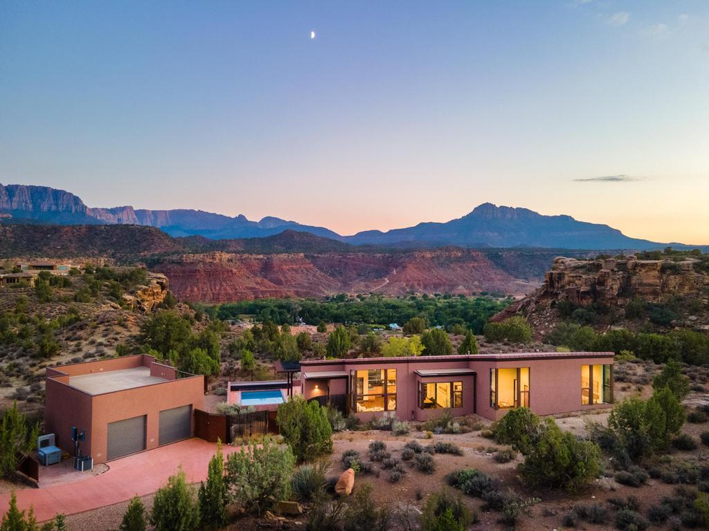 ANASAZI PLATEAU - Residential