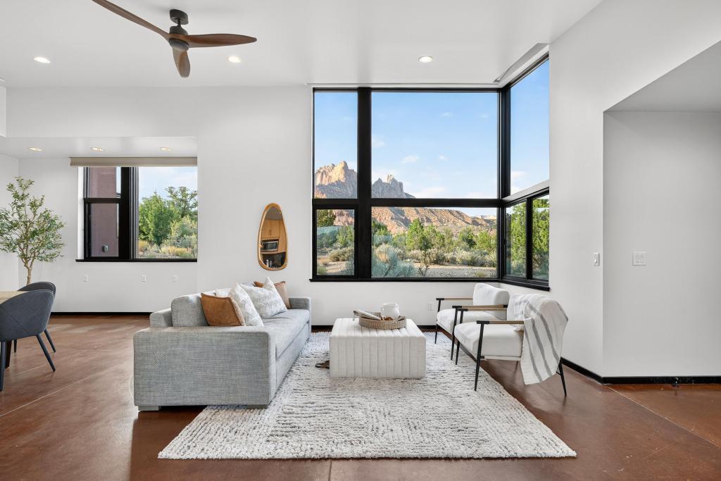 ANASAZI PLATEAU - Residential