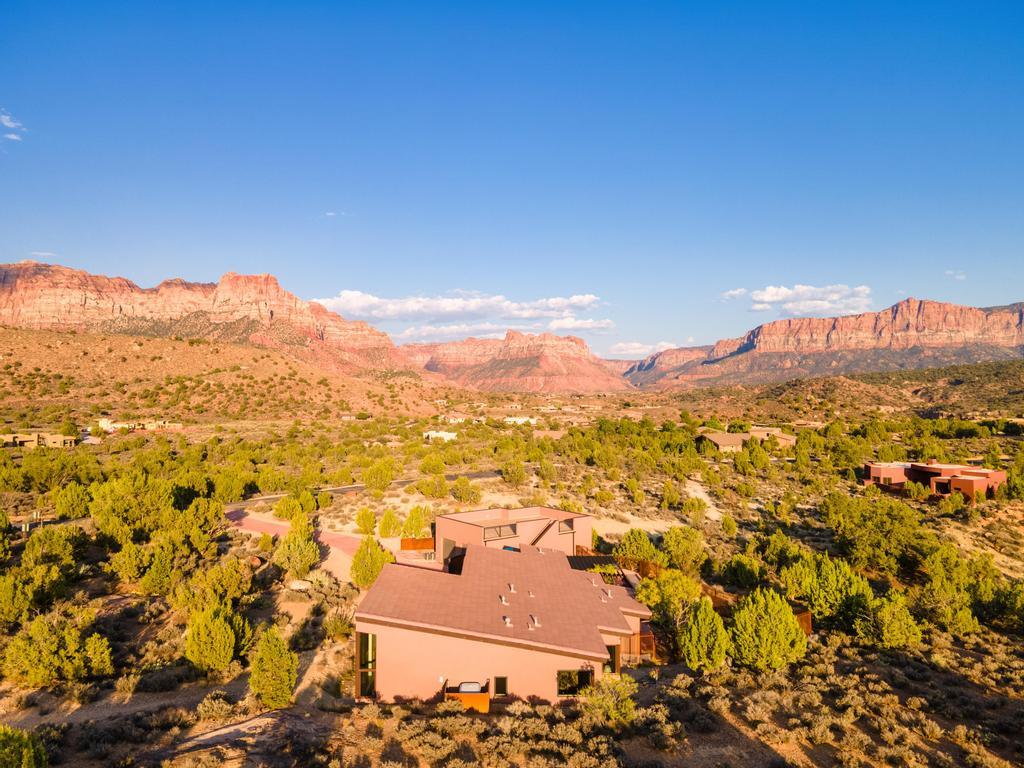 ANASAZI PLATEAU - Residential