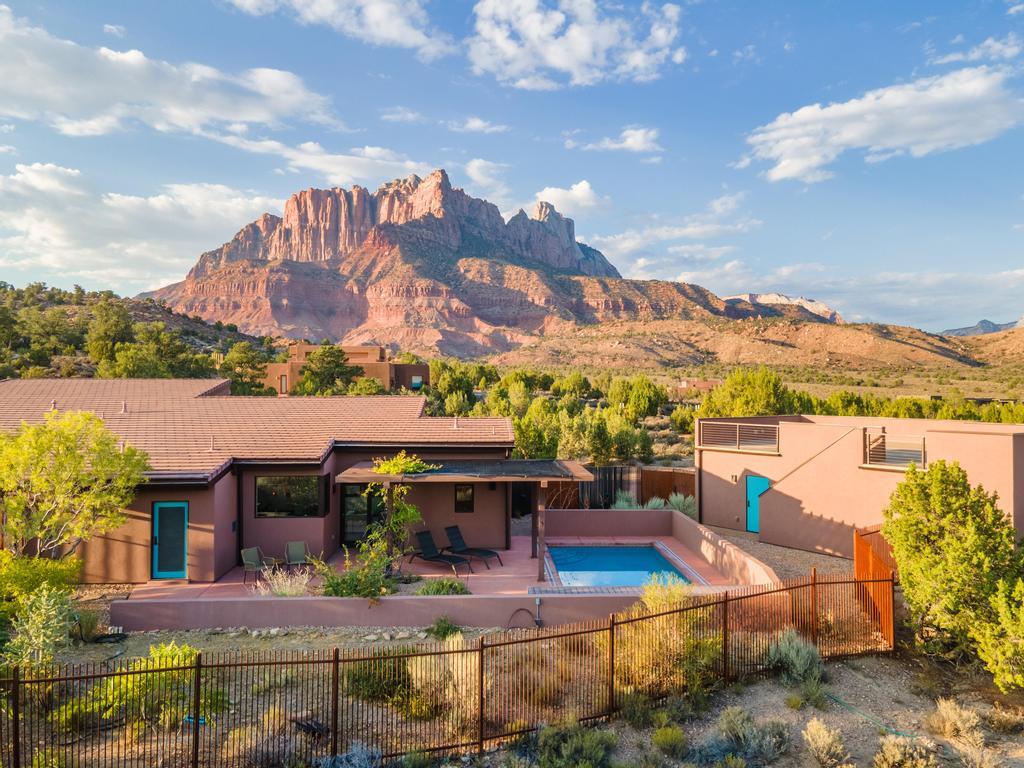 ANASAZI PLATEAU - Residential
