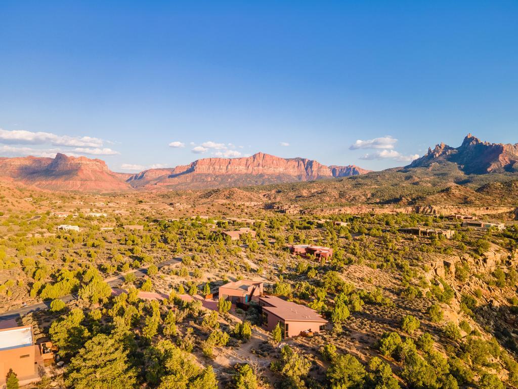 ANASAZI PLATEAU - Residential