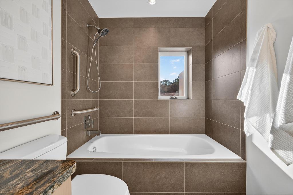 ANASAZI PLATEAU - Residential