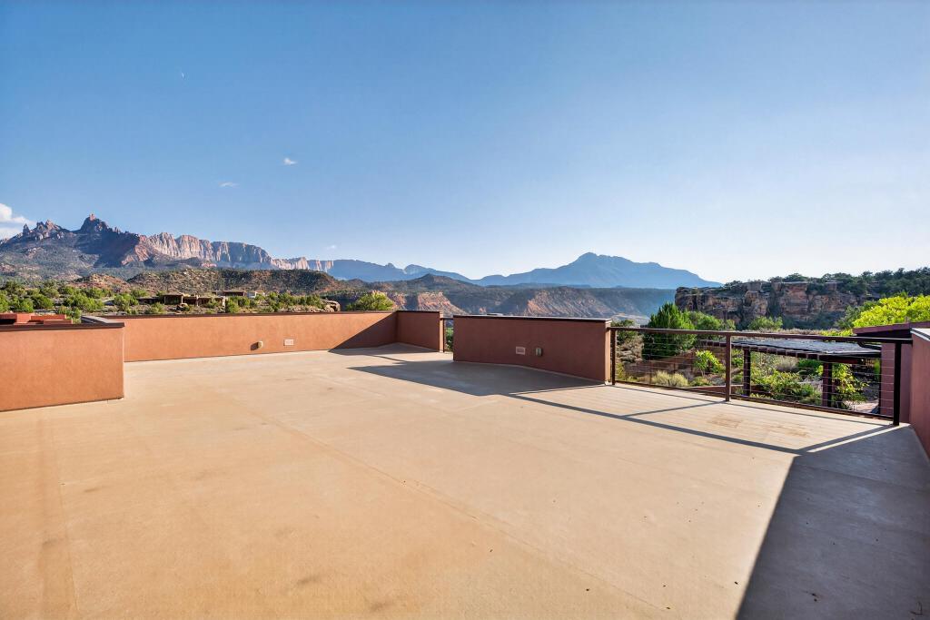 ANASAZI PLATEAU - Residential