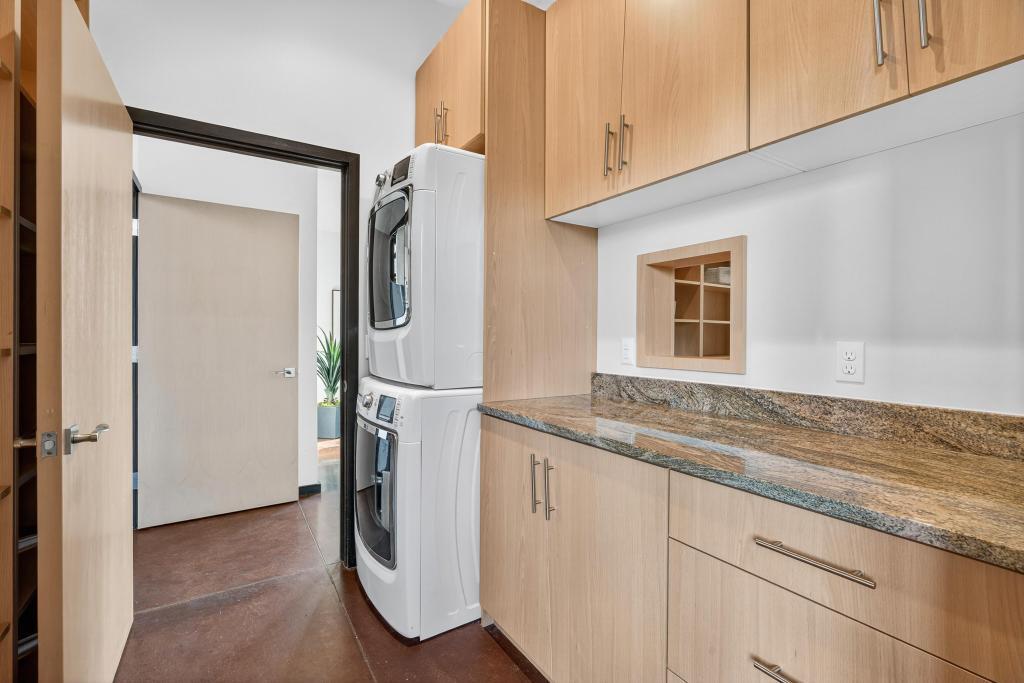 ANASAZI PLATEAU - Residential