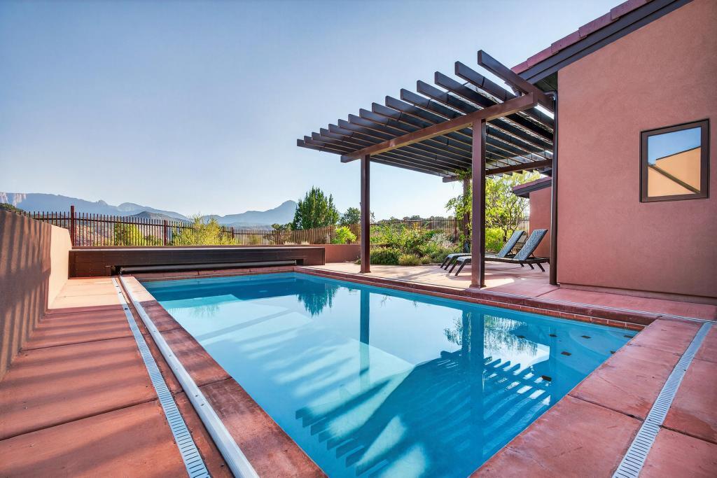 ANASAZI PLATEAU - Residential