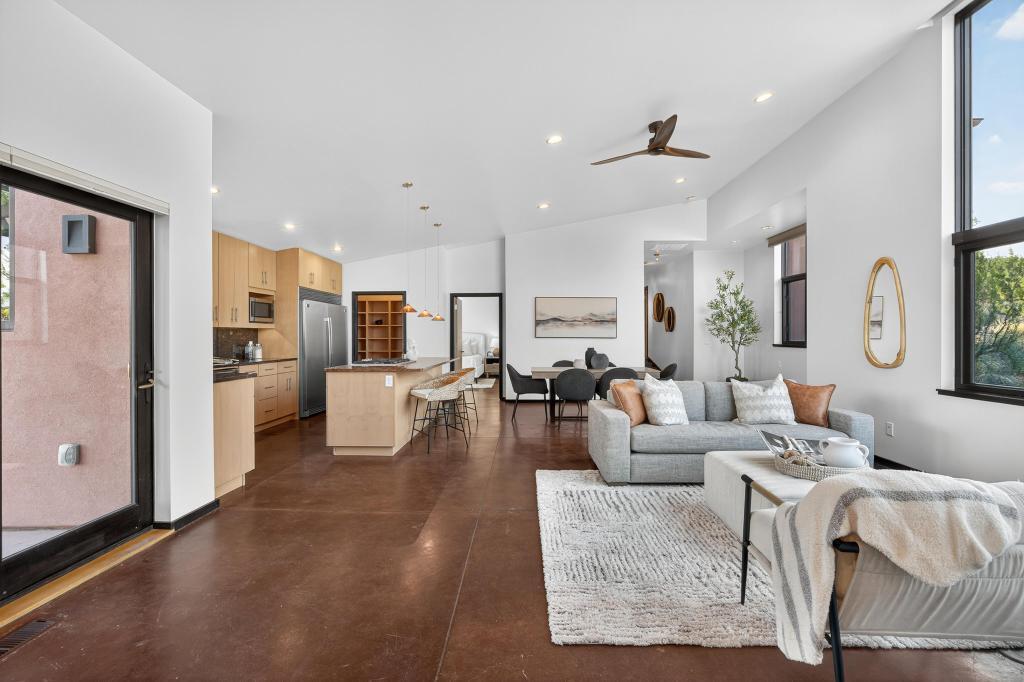 ANASAZI PLATEAU - Residential