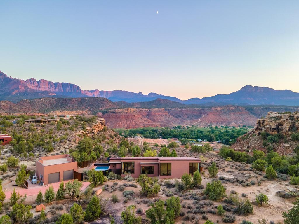 ANASAZI PLATEAU - Residential