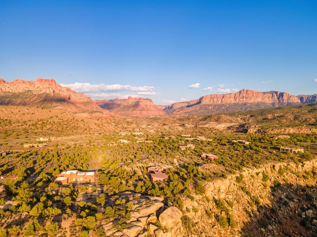 ANASAZI PLATEAU - Residential