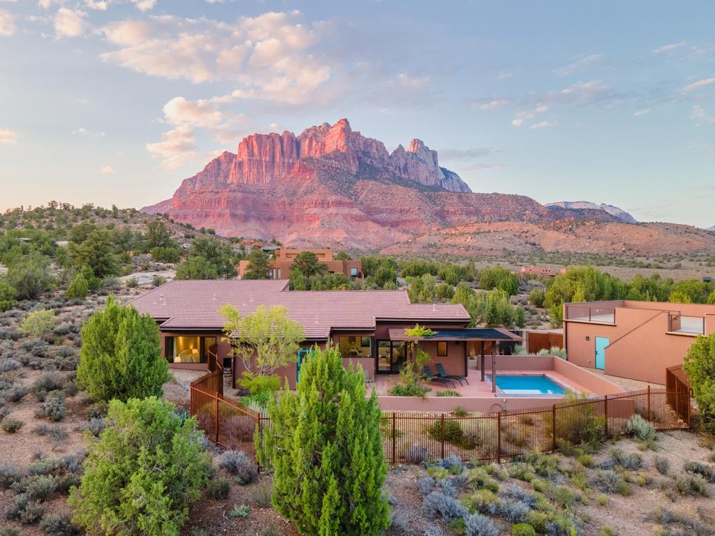 ANASAZI PLATEAU - Residential