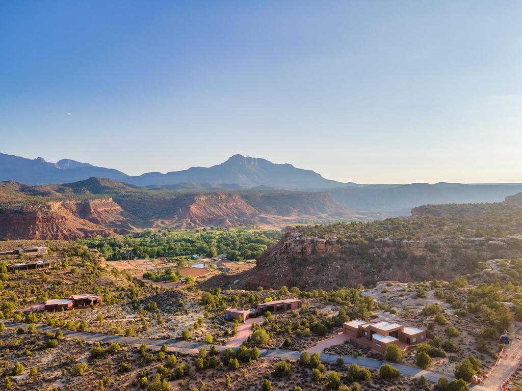 ANASAZI PLATEAU - Residential