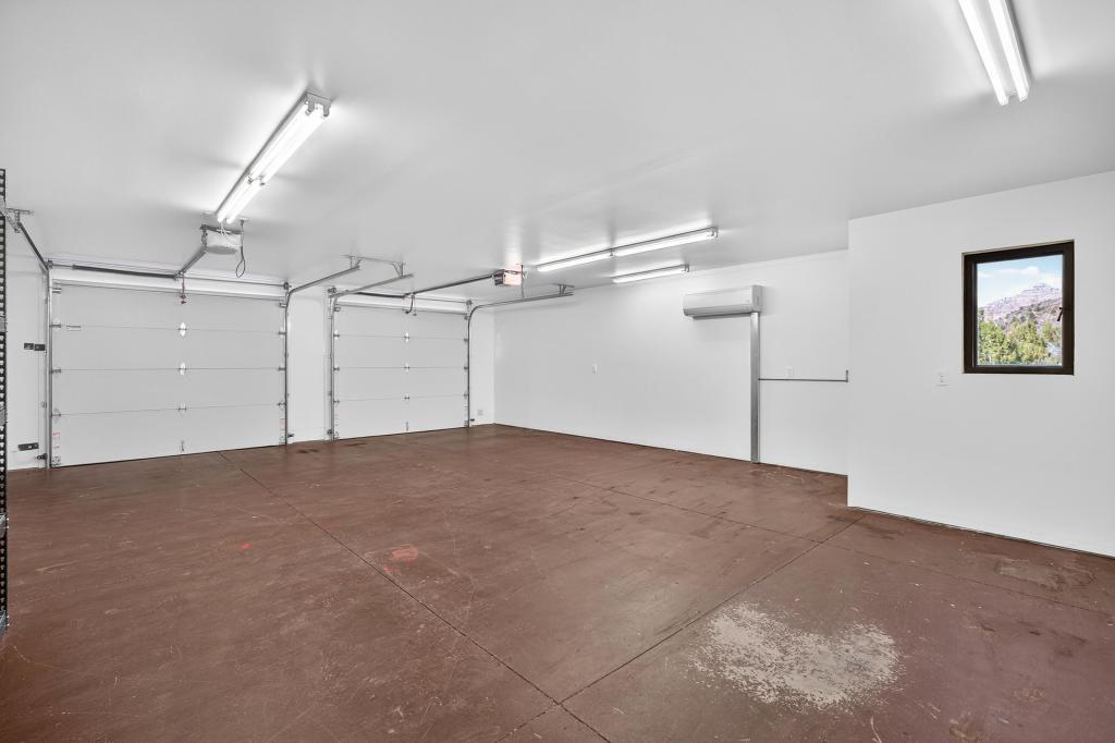 ANASAZI PLATEAU - Residential