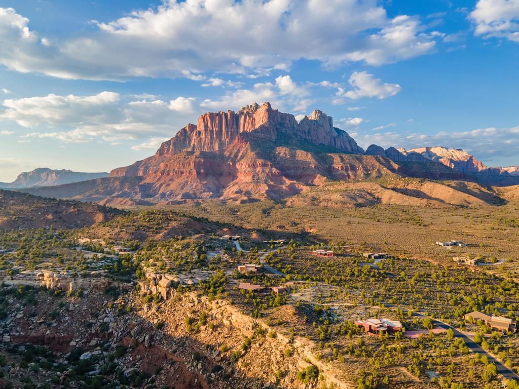 ANASAZI PLATEAU - Residential