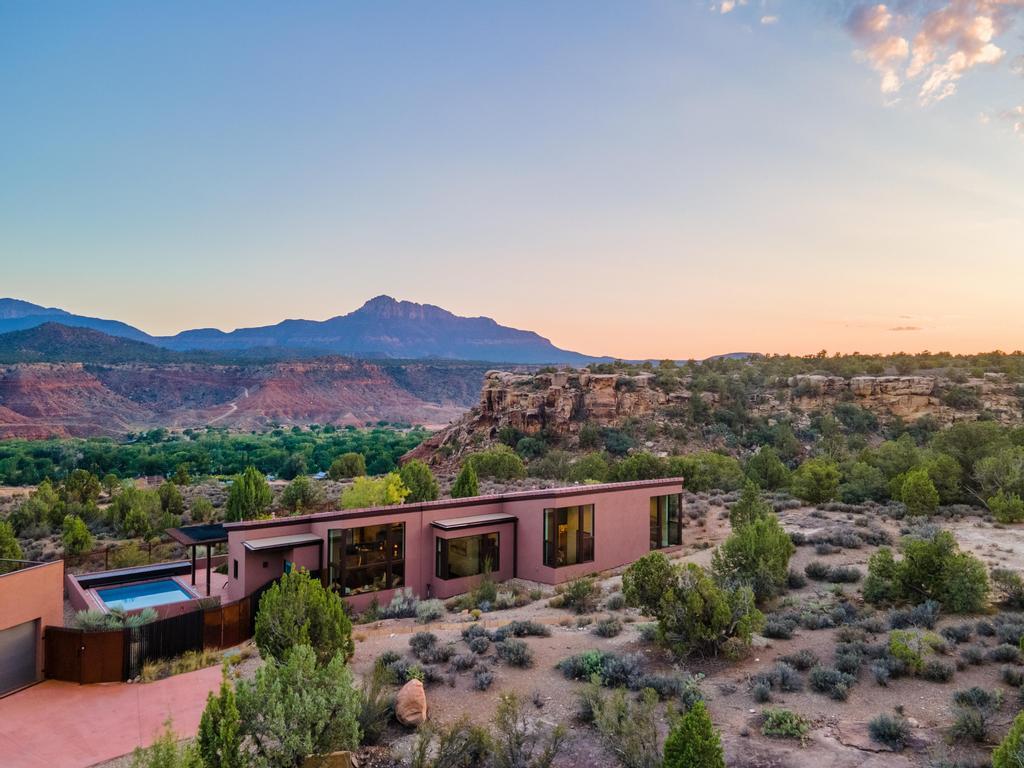ANASAZI PLATEAU - Residential