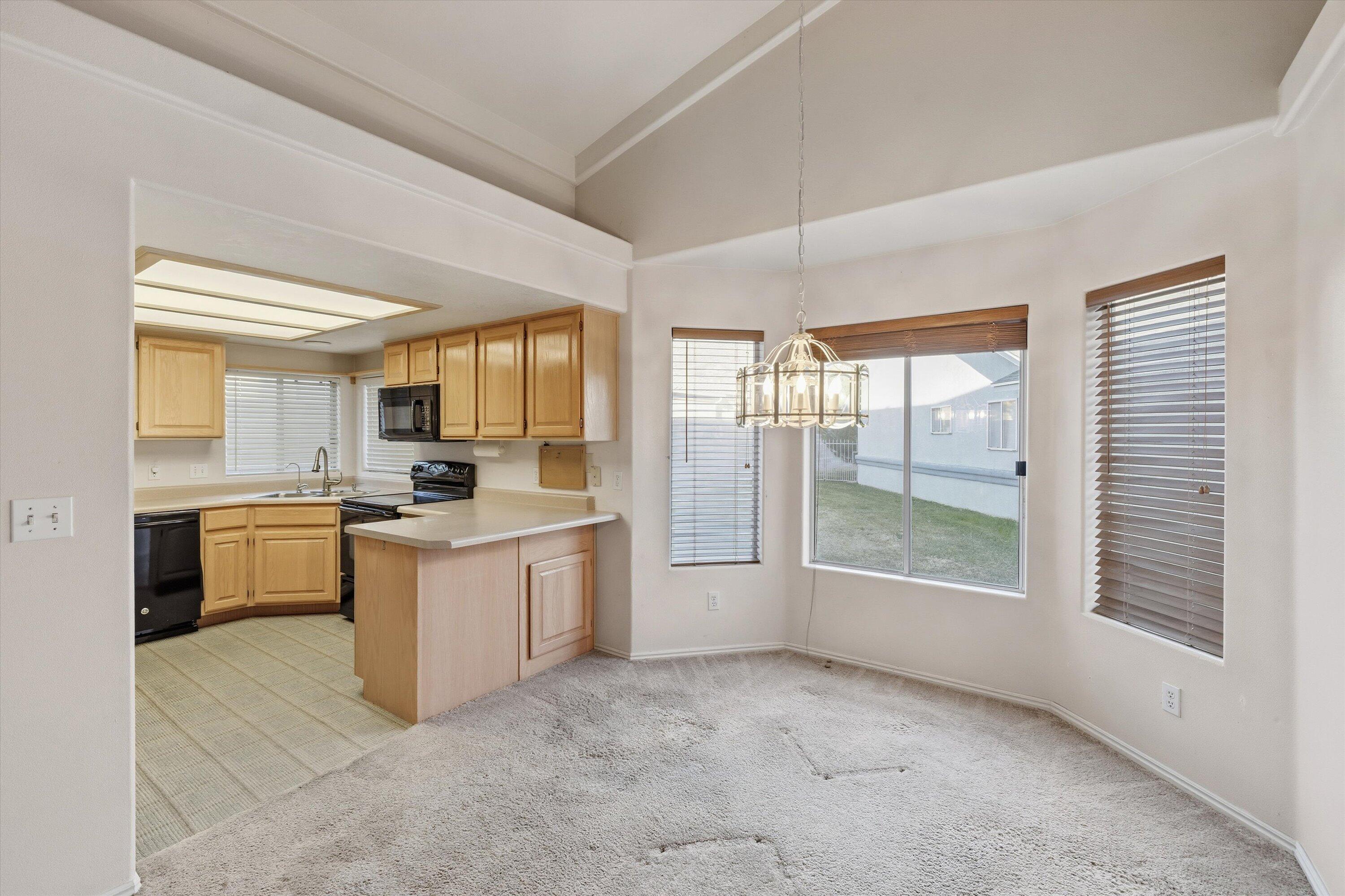 SHADOW CREEK - Residential