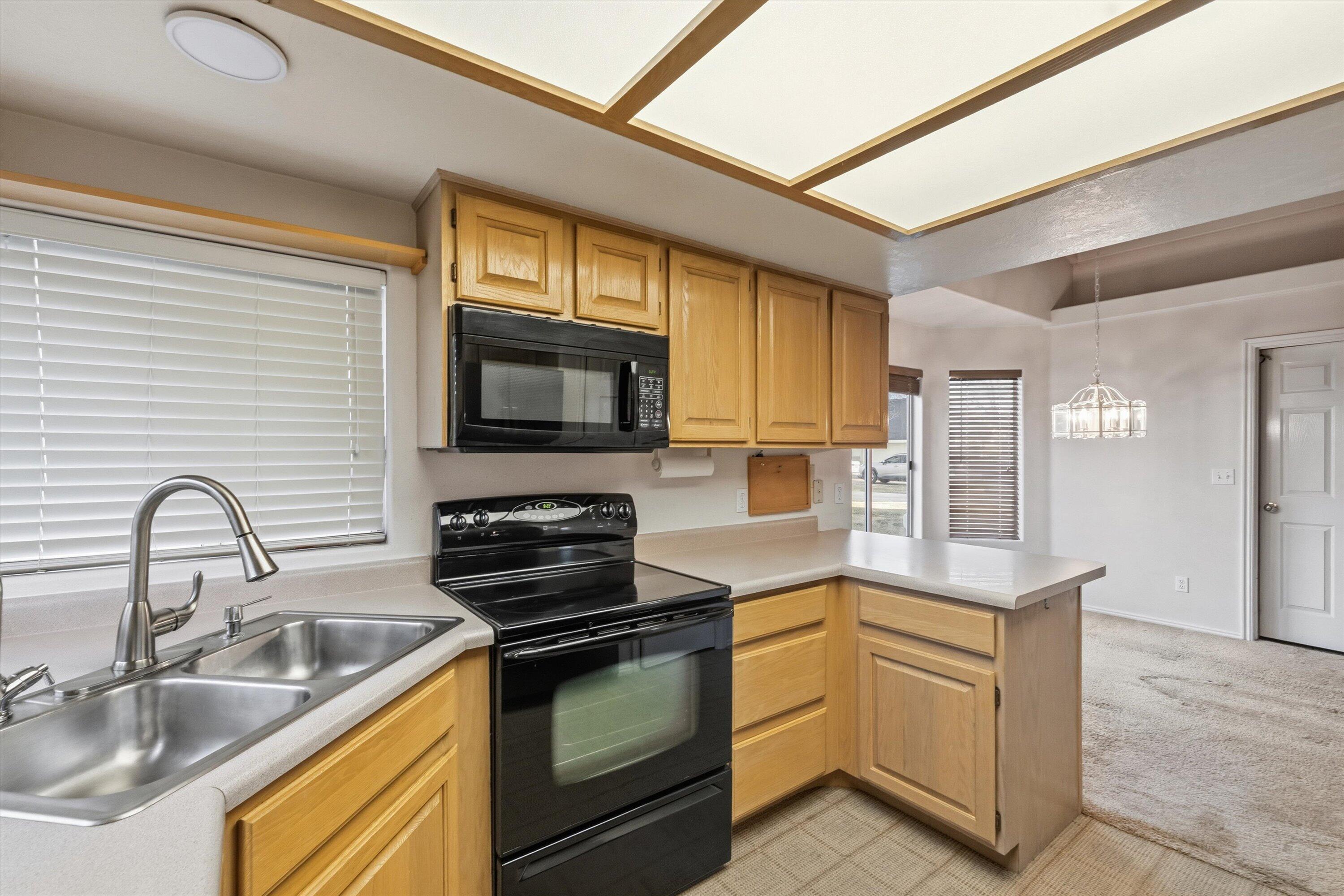 SHADOW CREEK - Residential