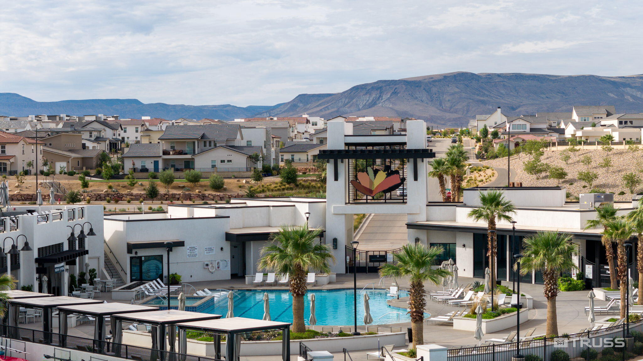 DESERT COLOR RESORT - Residential