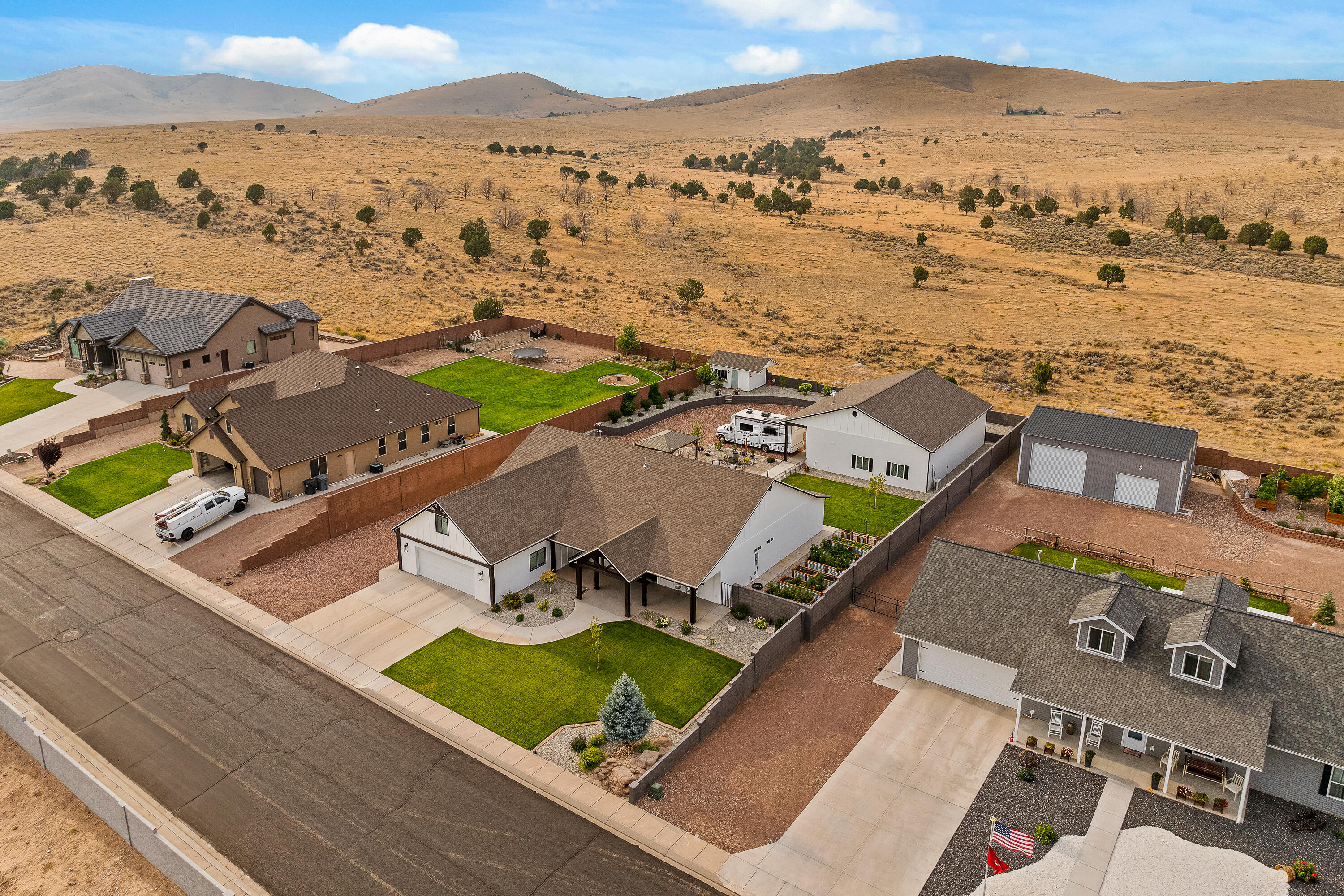 NORTH HILL ESTATES - Residential